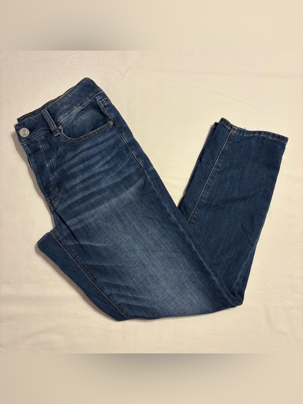 American Eagle Outfitters Tomgirl jeans, a style known for a relaxed slouchy fit